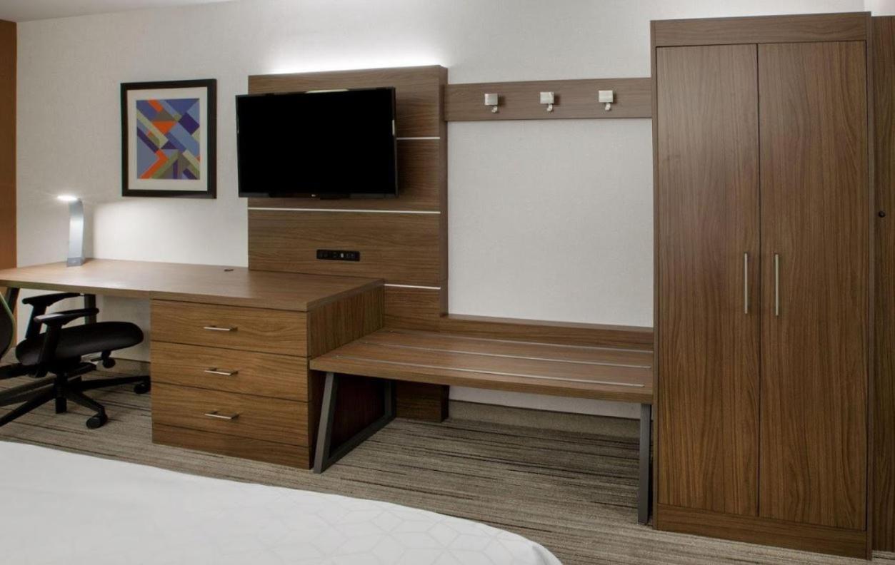 Holiday Inn Express Hotel & Suites Woodland Hills By Ihg Лос-Анджелес Екстер'єр фото