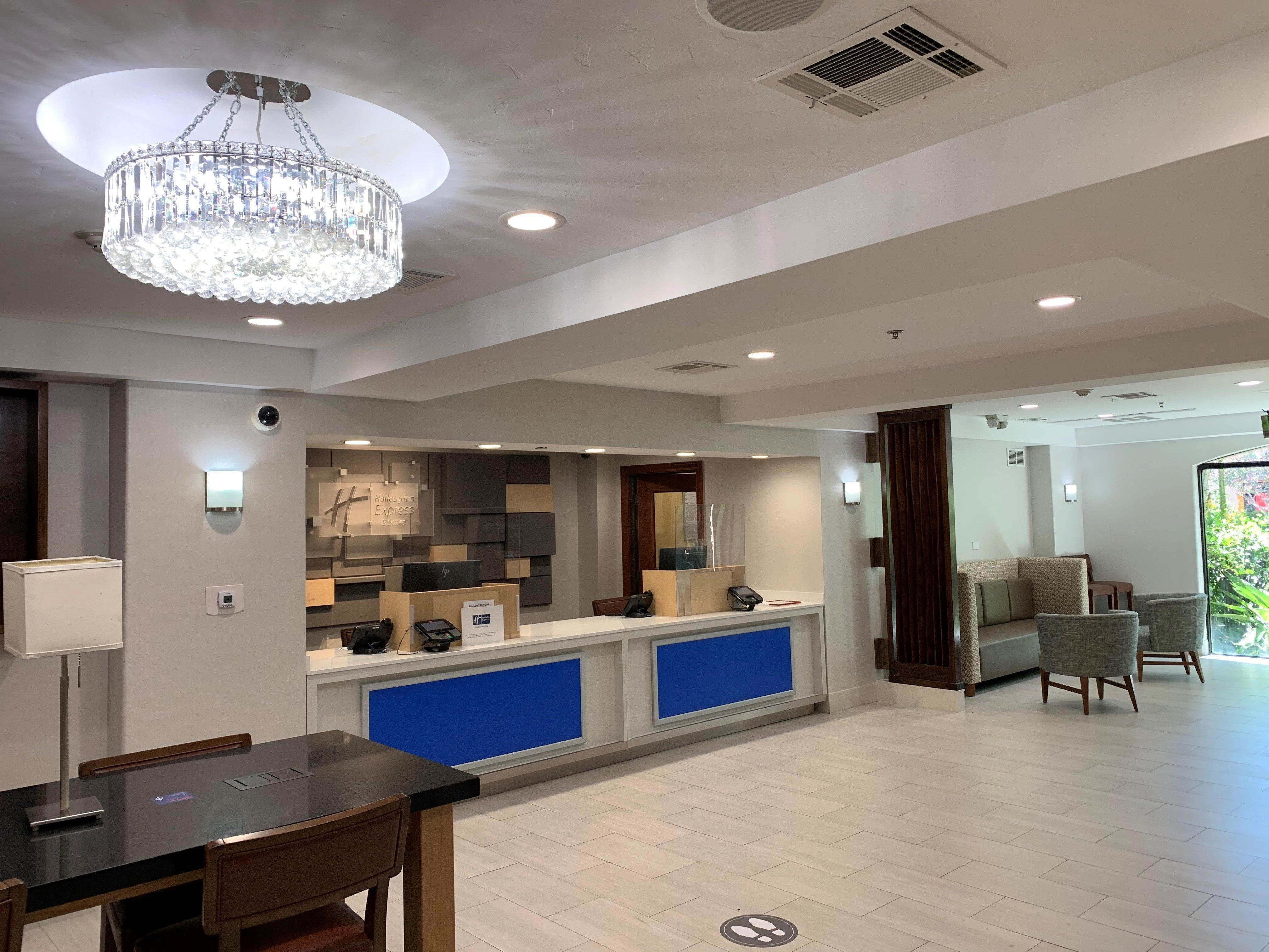 Holiday Inn Express Hotel & Suites Woodland Hills By Ihg Лос-Анджелес Екстер'єр фото