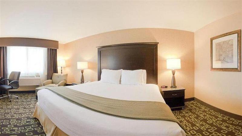 Holiday Inn Express Hotel & Suites Woodland Hills By Ihg Лос-Анджелес Екстер'єр фото